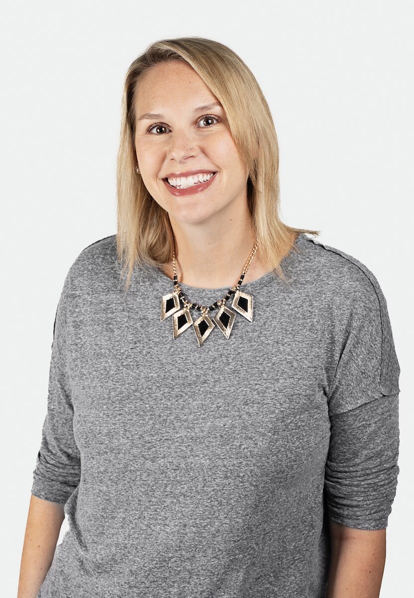 Robbins_Headshot Kelsey Poelker, Glow For Hope Board member